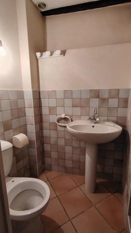 Vente                                                      Maison de village
                        
                     8 pièces                      198 m2                     à Cuers