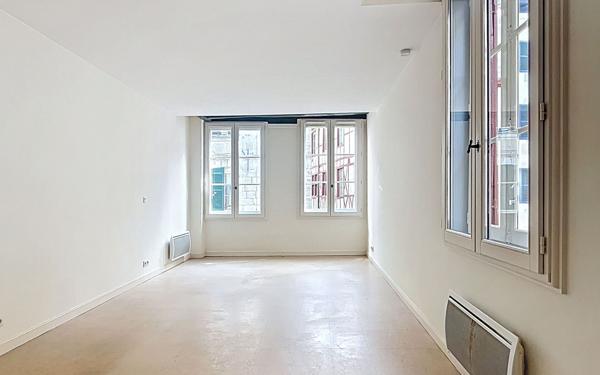 Appartement à vendre    1 pièce • 36,63 m2 Bayonne