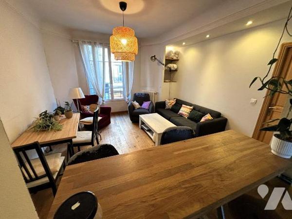 Appartement de type F3 d'environ 59m² à vendre à Bois-Colombes au premier étage sans ascenseur ...