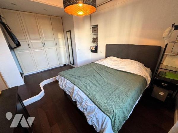 Appartement de type F3 d'environ 59m² à vendre à Bois-Colombes au premier étage sans ascenseur ...