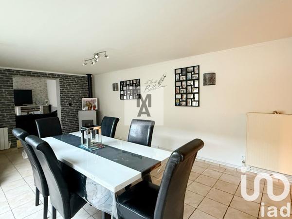 Maison de ville 6 pièces de 159 m² à Marseille-en-Beauvaisis (60690)