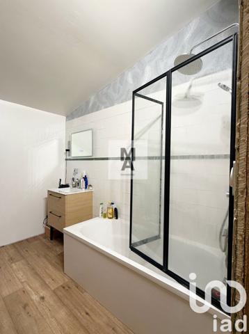 Maison de ville 6 pièces de 159 m² à Marseille-en-Beauvaisis (60690)