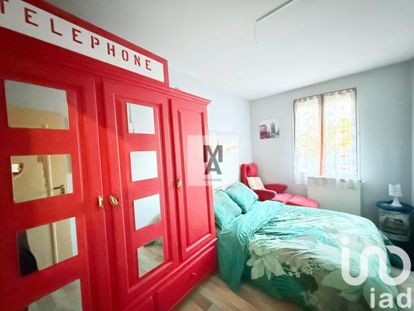 Maison de ville 6 pièces de 159 m² à Marseille-en-Beauvaisis (60690)