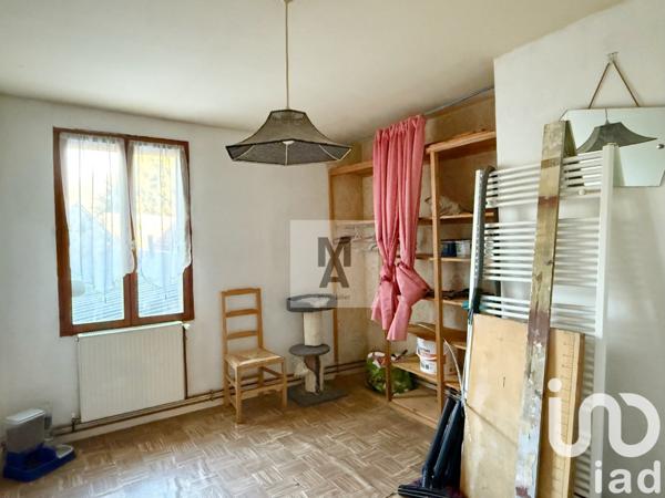 Maison de ville 6 pièces de 159 m² à Marseille-en-Beauvaisis (60690)