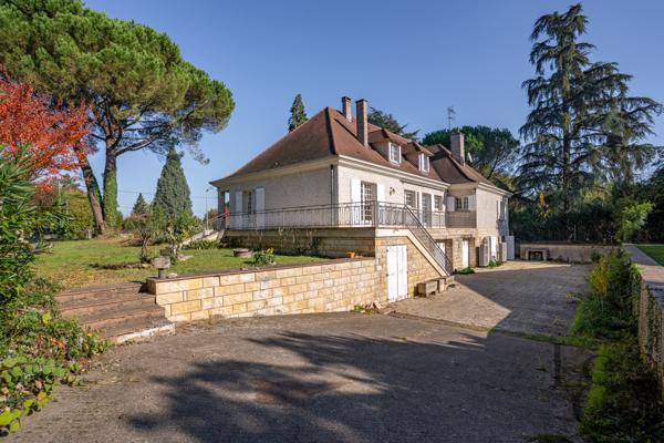 Maison traditionnelle à vendre à Sainte-Livrade-sur-Lot