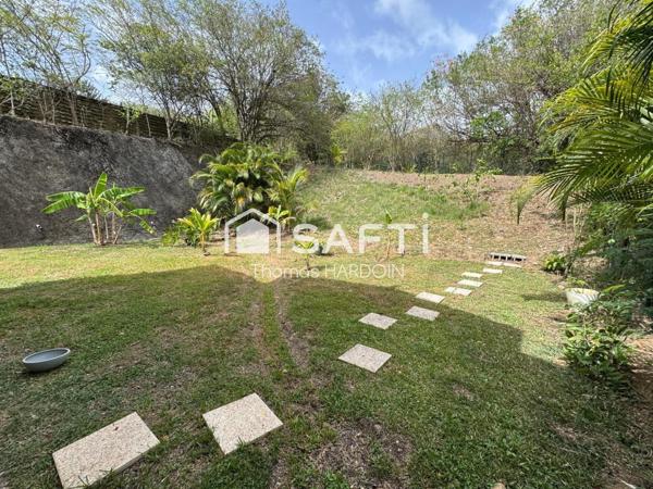 Maison mitoyenne jardin, proche plage et commerces