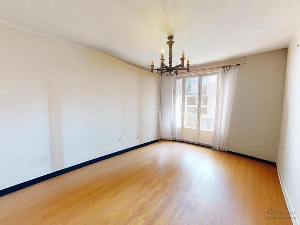 T3 64m²  à rénover - LUMINEUX - GARAGE INCLUS
