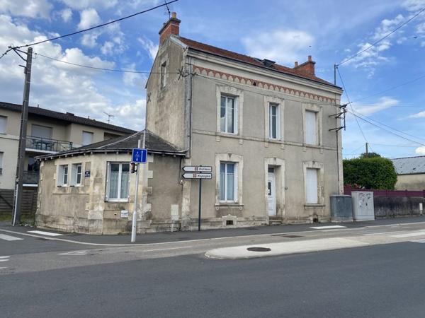 Immeuble à vendre 234 500 € Poitiers 139 m² DPE E