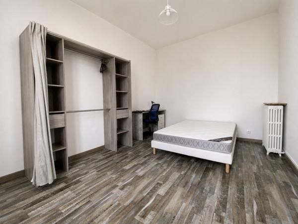 Immeuble à vendre 234 500 € Poitiers 139 m² DPE E