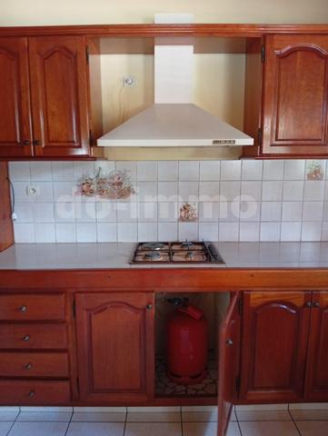 Maison traditionnelle  100m 2 LES ABYMES