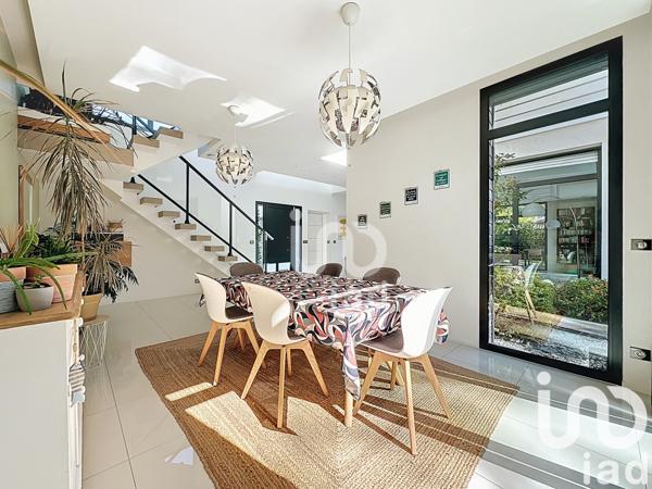 Maison à vendre 7 pièces 198 m² Doussard