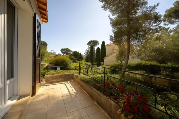 Charmante villa au Cap d'Antibes