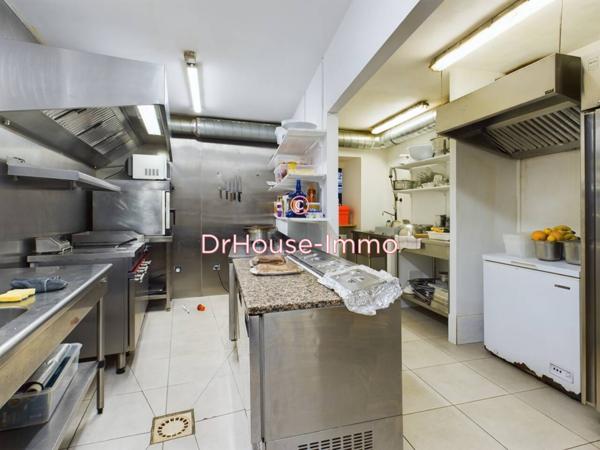 Immeuble à vendre 10 pièces de 1 020 m²