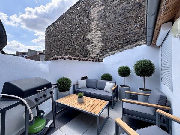 Maison
         5 pièces
        - 140 m² 245 000 € *