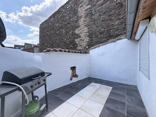 Maison
         5 pièces
        - 140 m² 245 000 € *