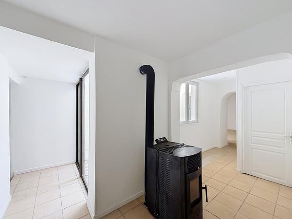 Maison
         5 pièces
        - 140 m² 245 000 € *