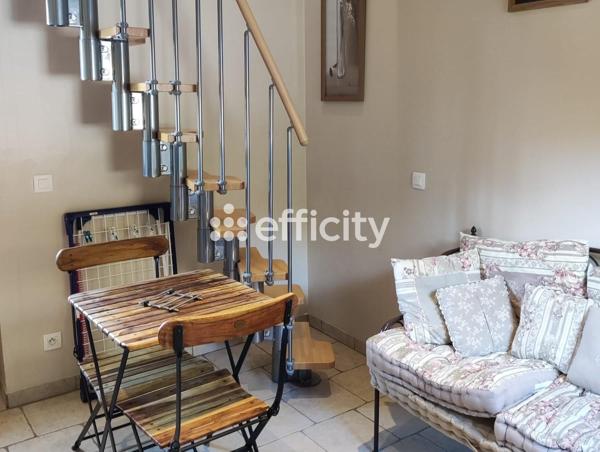 Maison
         6 pièces
        - 80 m² Bien prestige 690 000 € *