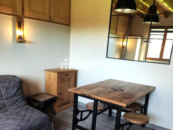 Maison
         6 pièces
        - 80 m² Bien prestige 690 000 € *