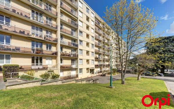 Appartement à vendre    4 pièces • 68,44 m2 Caluire-et-Cuire