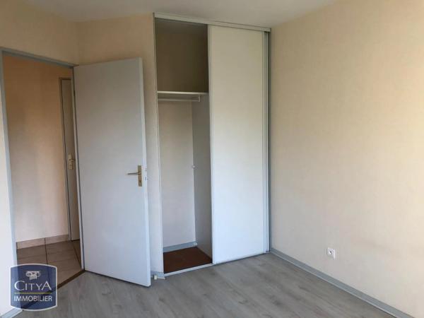 Appartement à louer 3 pièces 69.4m² Guéret (23000)