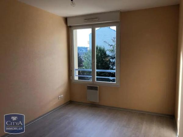 Appartement à louer 3 pièces 69.4m² Guéret (23000)