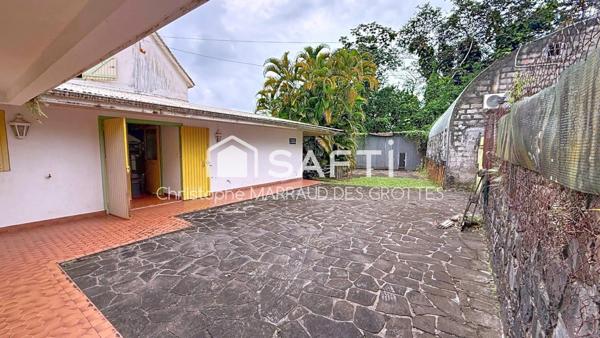 Villa atypique construite sur ancienne distillerie