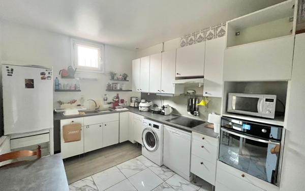 Appartement à vendre    5 pièces •  Mèze