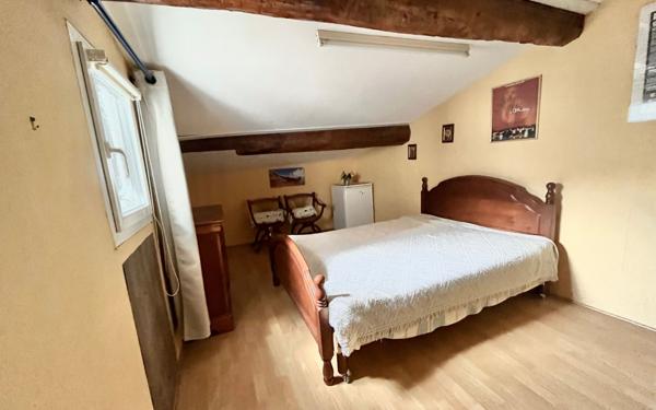Appartement à vendre    5 pièces •  Mèze