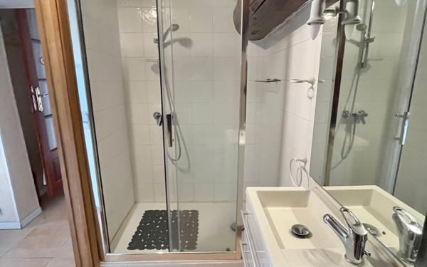 Appartement à vendre    5 pièces •  Mèze