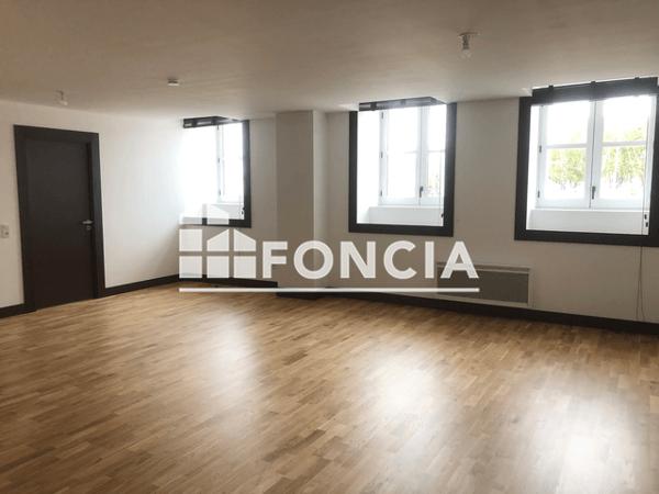 Location Appartement 3 pièces 72.14 m² - 10 QUAI AUX VIVRES Rochefort 17300