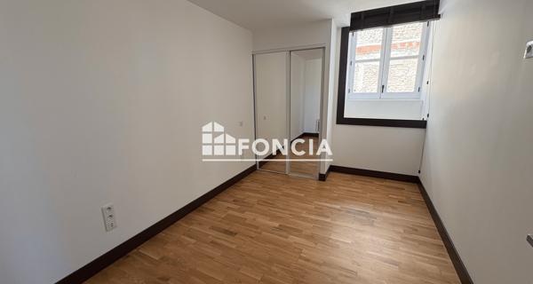 Location Appartement 3 pièces 72.14 m² - Rochefort 17300