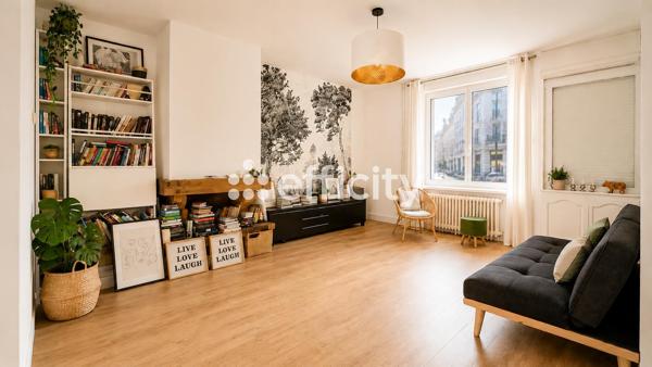 Maison
         5 pièces
        - 108 m² Exclusivité 229 000 € *