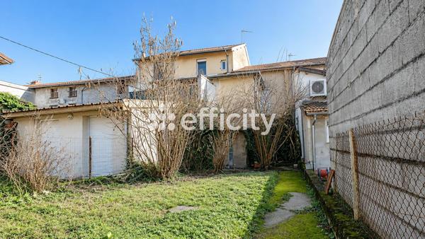 Maison
         5 pièces
        - 108 m² Exclusivité 229 000 € *