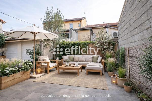 Maison
         5 pièces
        - 108 m² Exclusivité 229 000 € *
