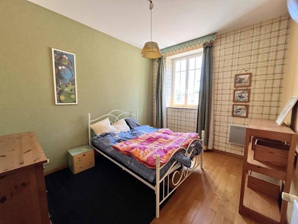 Maison 10 pièces 248 m² habitable.