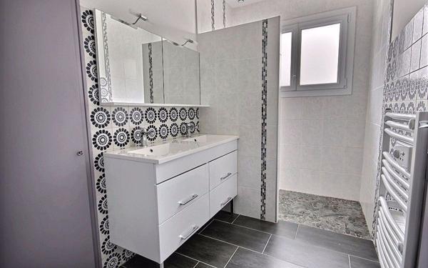 Maison à louer    4 pièces •  Saint-Boès