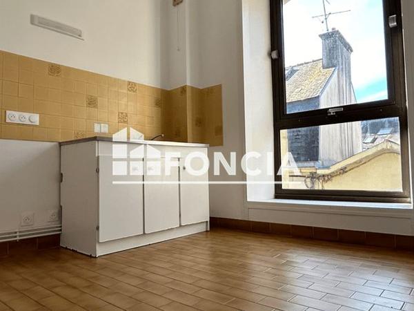 Location Appartement 2 pièces 51.45 m² - 8 RUE DU GUEODET Quimper 29000