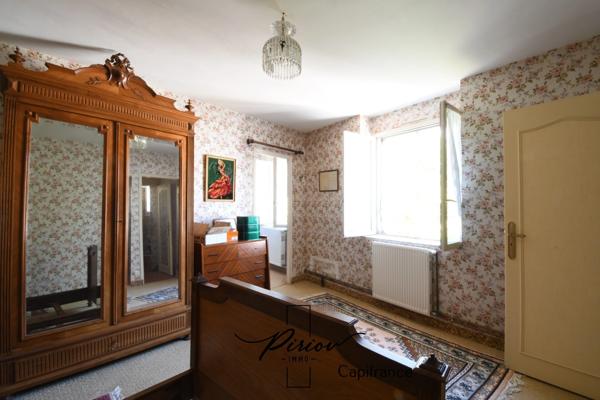 Maison de ville, vie de plain pied, 2 salles d'eau, 3 chambres