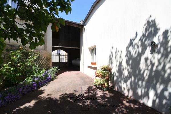 Maison de ville, vie de plain pied, 2 salles d'eau, 3 chambres