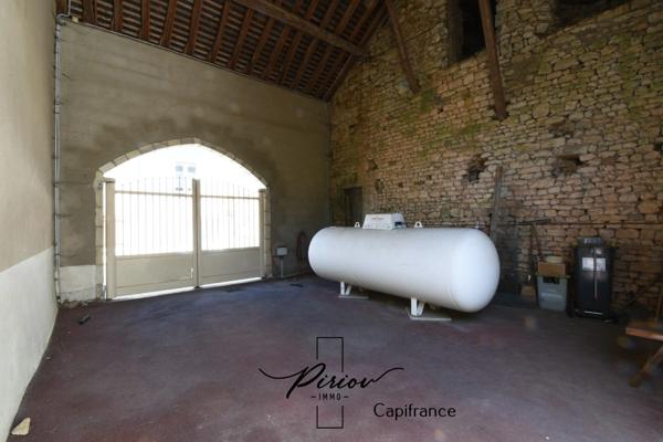 Maison de ville, vie de plain pied, 2 salles d'eau, 3 chambres