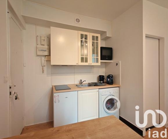 Studio 1 pièce de 15 m² à Paris (75015)