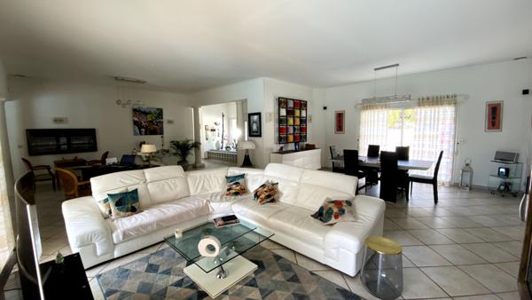 Achat maison près de MARTIGNAS SUR JALLE - 6 pièce(s) - 205 m² - 810 000 €