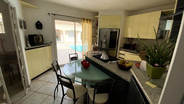 Achat maison près de MARTIGNAS SUR JALLE - 6 pièce(s) - 205 m² - 810 000 €