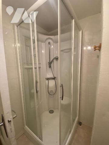 MAISON AVEC TERRAIN  DANS AGREABLE VILLAGE