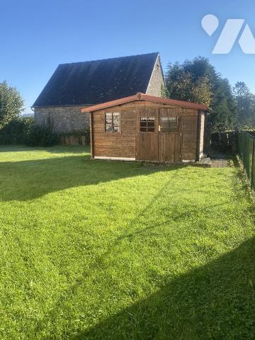 MAISON AVEC TERRAIN  DANS AGREABLE VILLAGE