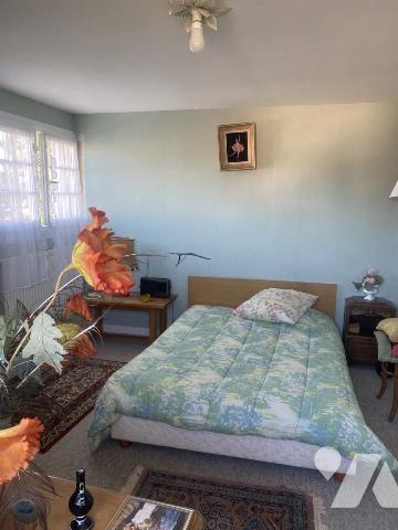 MAISON AVEC TERRAIN  DANS AGREABLE VILLAGE