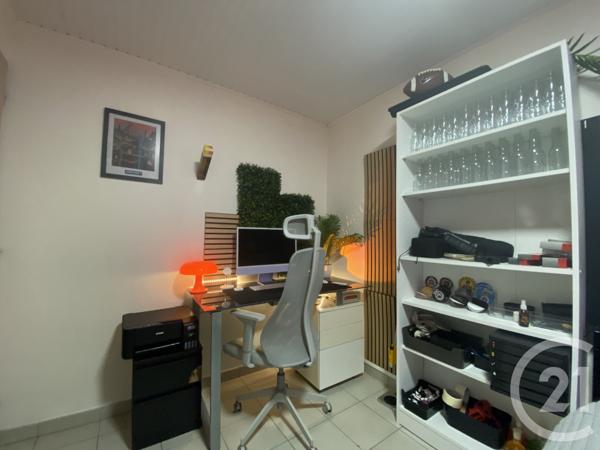 Appartement T2 à vendre  3 pièces - 76,93 m2 ST GENIX SUR GUIERS - 73