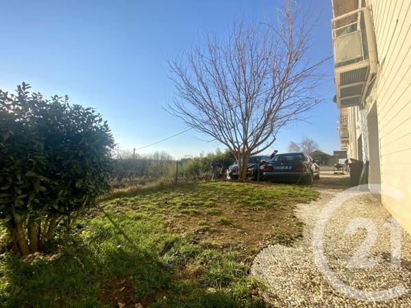 Appartement T2 à vendre  3 pièces - 76,93 m2 ST GENIX SUR GUIERS - 73