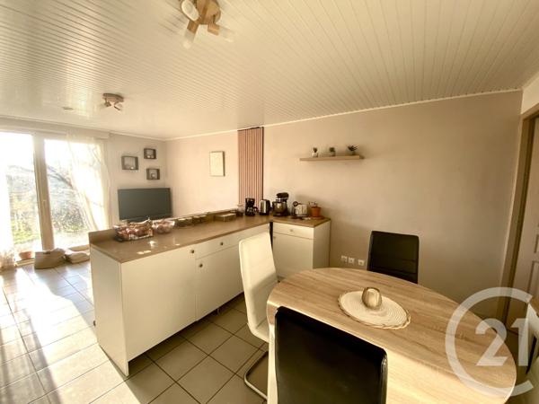 Appartement T2 à vendre  3 pièces - 76,93 m2 ST GENIX SUR GUIERS - 73