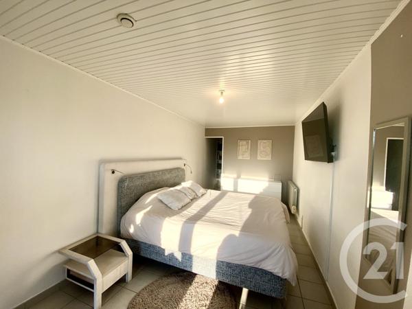 Appartement T2 à vendre  3 pièces - 76,93 m2 ST GENIX SUR GUIERS - 73